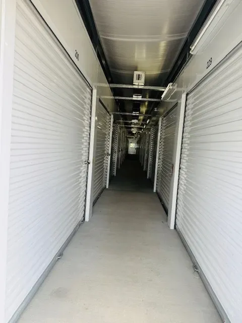 self storage units at box self storage